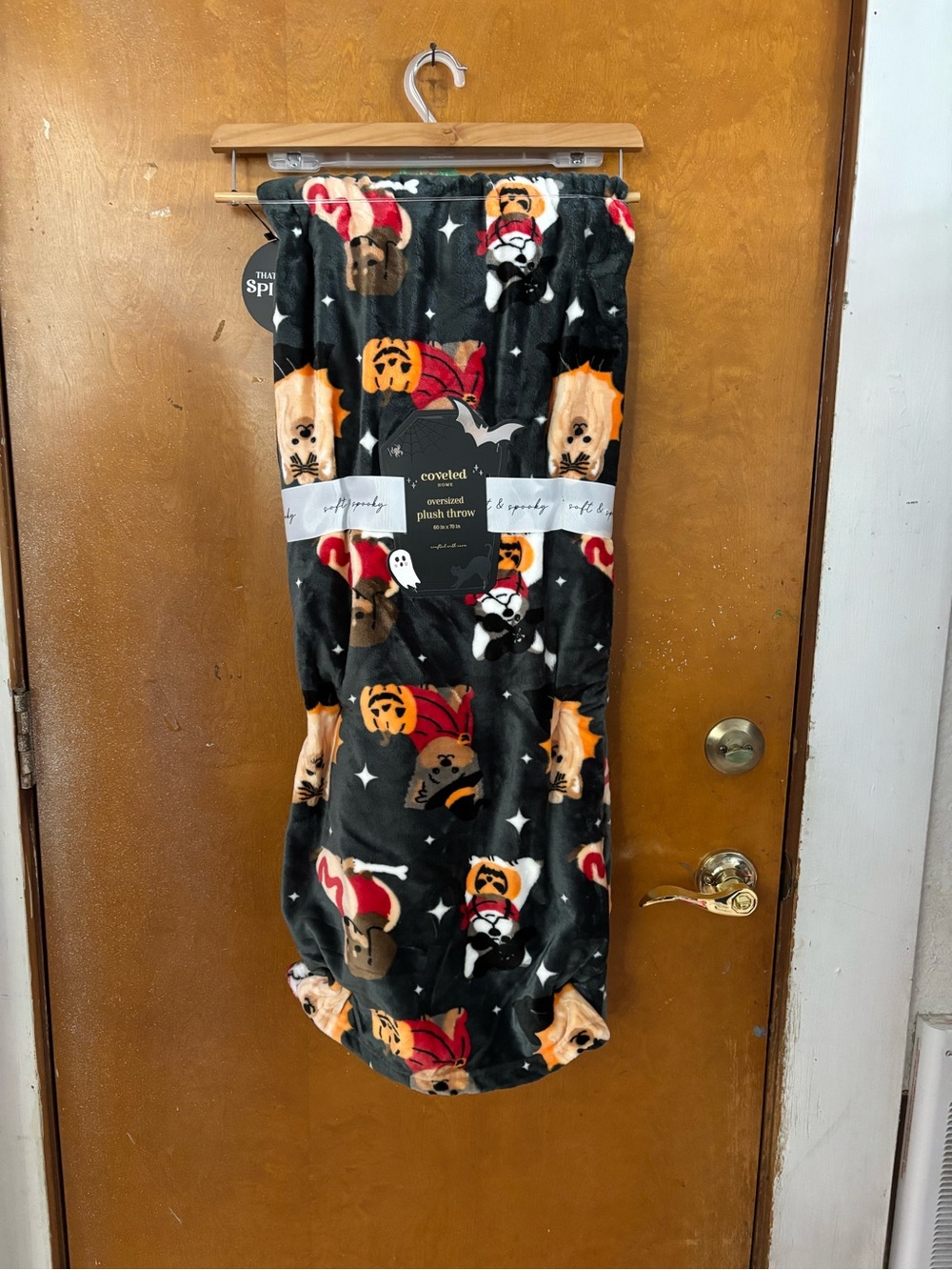 Halloween Throw Blanket.  New.  Dogs